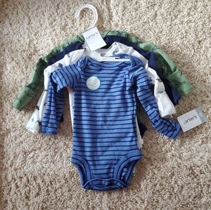 NWT Carter's 4 pack dinosaur longsleeve bodysuit